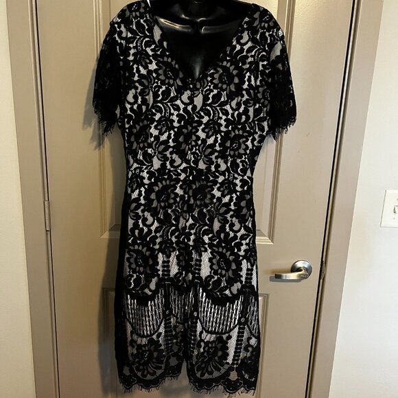 NWOT Women's Black Lace Dress - Picture 4 of 8
